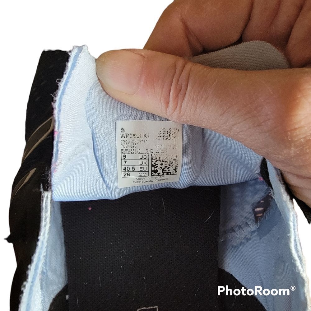 New Balance Performance Running Shoe. Size 9. - Picture 12 of 12